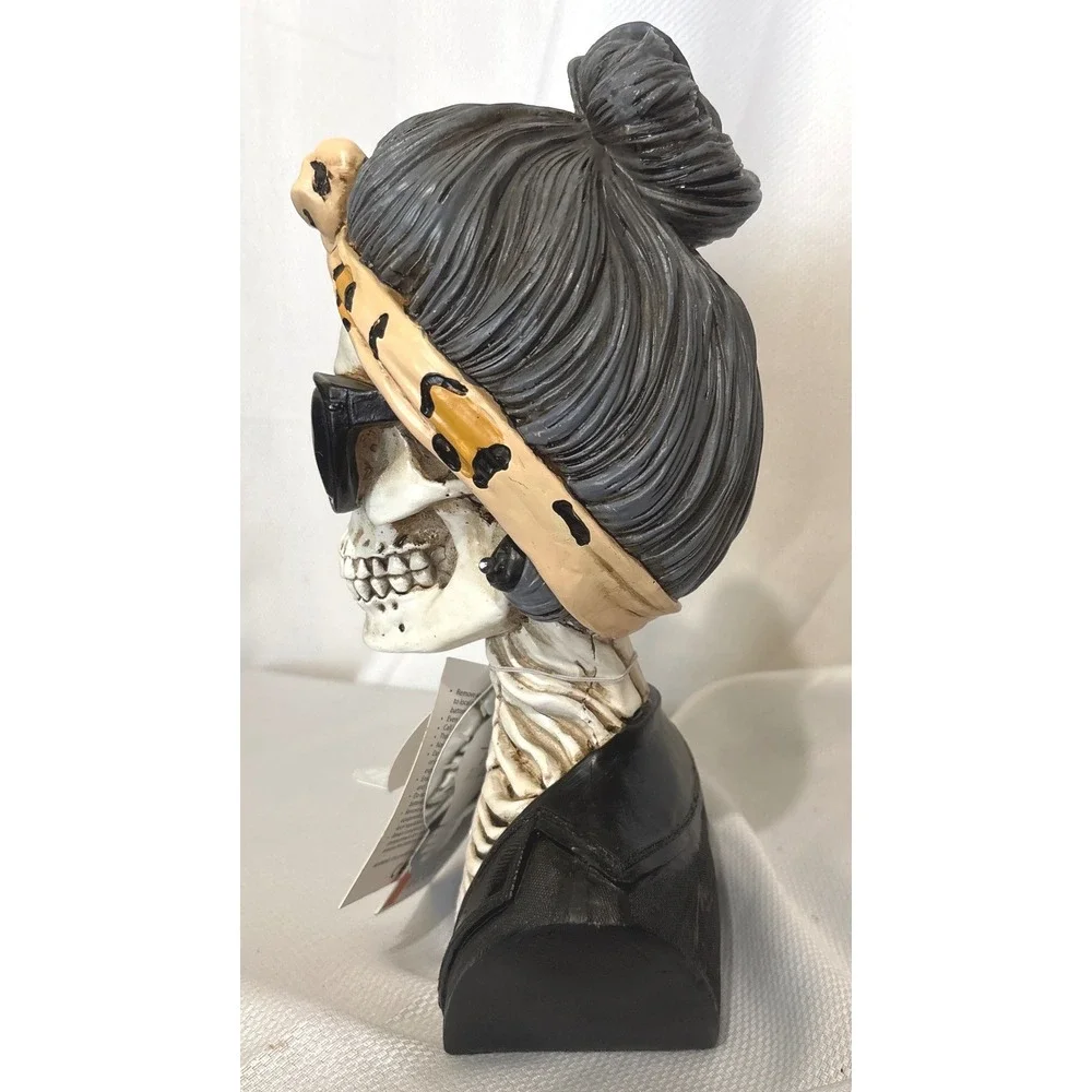 NWT Skeleton Diva Spooky Chick Bust Halloween Decor Leopard Headband Sunglasses